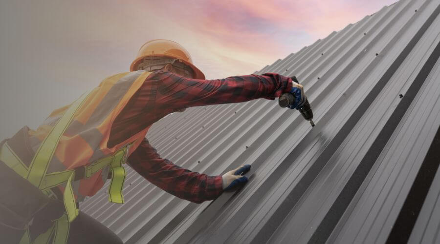 Professional residential roofers in Readlyn, IA